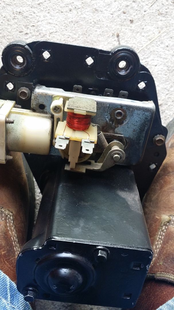 Bench testing a wiper motor/pump